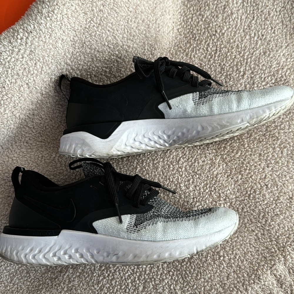 Nike Odyssey React 2 Flyknit - image 2